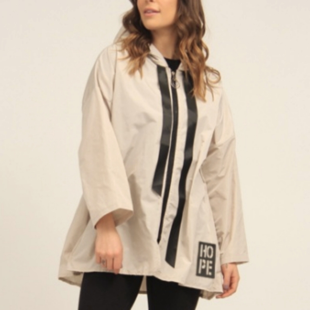 NWT Italian Lightweight Windbreaker One size